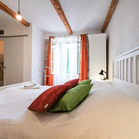 Gæstehus Val Comeza 3*