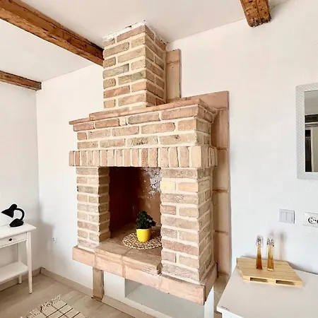 Val Comeza Gasthuis Komiža