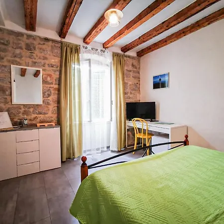 Guest house Val Comeza *